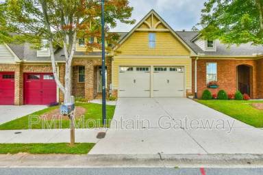 Main picture of 32 Aspen Ct