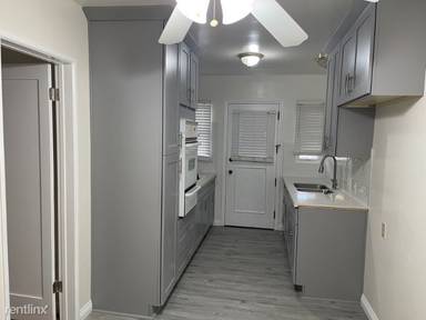 Main picture of 8454 S 11th Ave