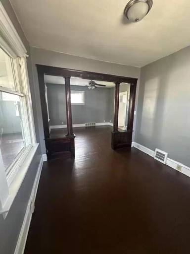 Main picture of 3978 E 55th St