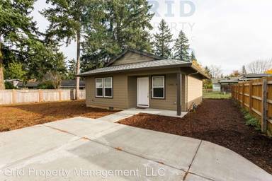 Main picture of 12431 NE Holladay Pl