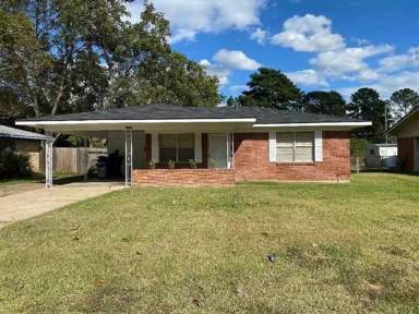 Main picture of 6831 W Canal Blvd