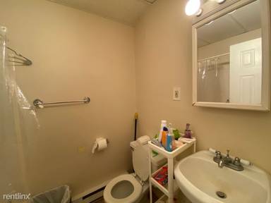 Main picture of 894 Huntington Ave