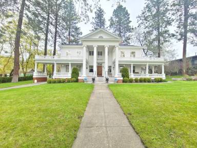 Main picture of 1022 W 9th Ave