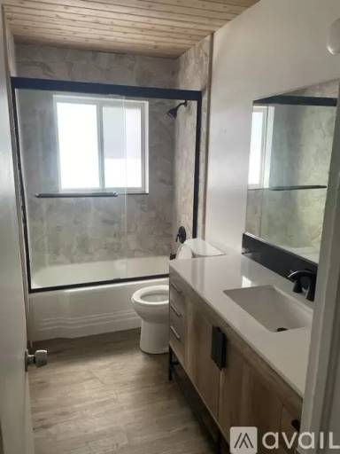 Main picture of 131 SE 2nd Ave