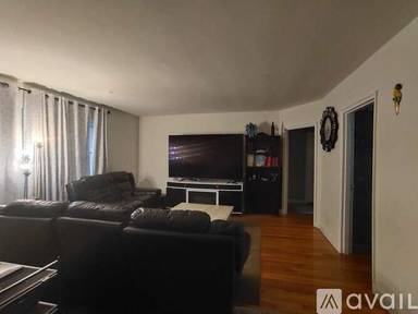 Main picture of 4 Boylston St