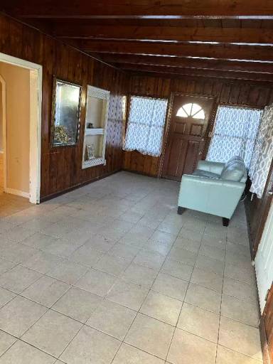 Main picture of 1915 W Kirby St