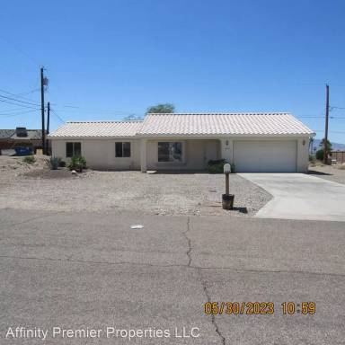 Main picture of 2400 Palisades Dr