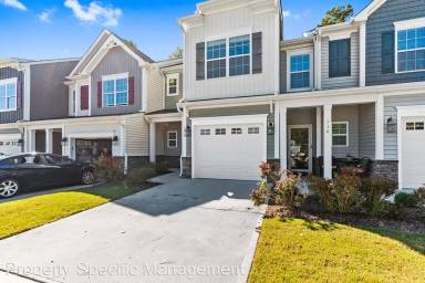 Main picture of 124 Myatt Fern Dr