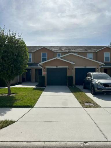 Main picture of 214 Michelangelo Pl
