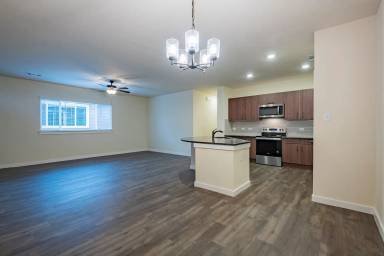 Main picture of 605 Blackland Dr
