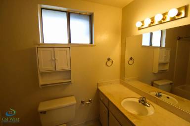 Main picture of 5682 Chesbro Ave