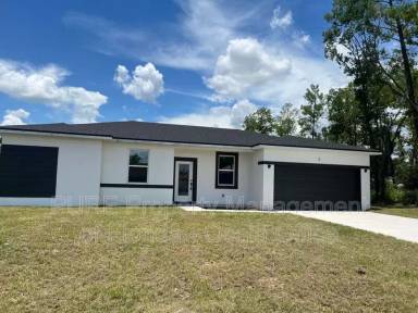 Main picture of 2 Spruce Way