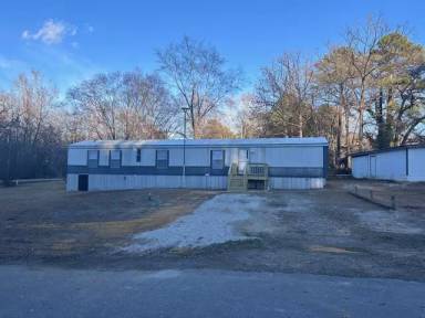 Main picture of 2909 Pinecrest Dr
