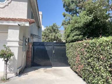 Main picture of 8654 Vicara Dr