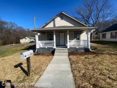 Main picture of 924 1st St