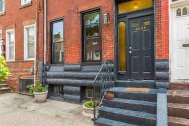 Main picture of 2234 Tasker St