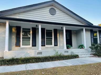 Main picture of 2664 Abington Dr