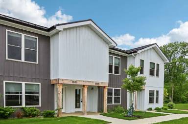 Main picture of 9860 W Smith St