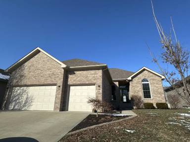 Main picture of 6166 Regency Dr