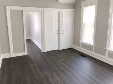 Main picture of 751 Clancy Ave NE