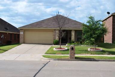 Main picture of 211 Villanova Dr