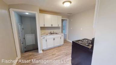 Main picture of 7030 Columbia Rd