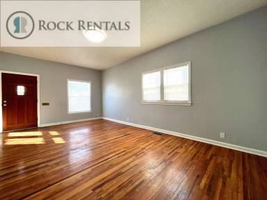Main picture of 505 N Maple St