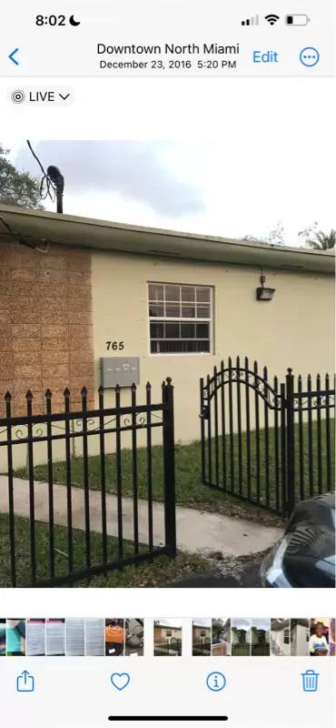 Main picture of 765 NE 126th St