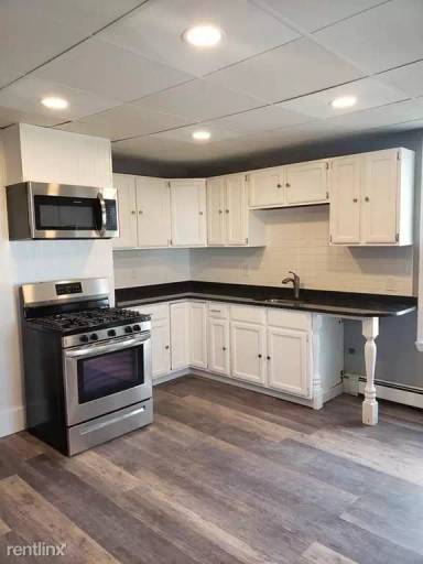 Main picture of 608 Saratoga St