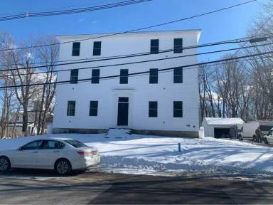 Main picture of 8 College Ave