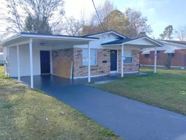 Main picture of 9518 Priory Ave