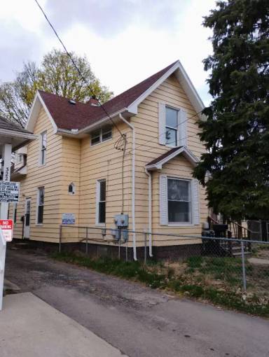 Main picture of 320 W Morrell St