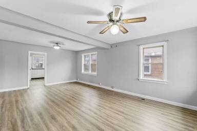 Main picture of 1261 N Florissant Rd