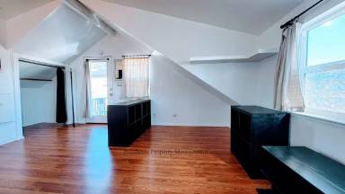 Main picture of 417 Keller St