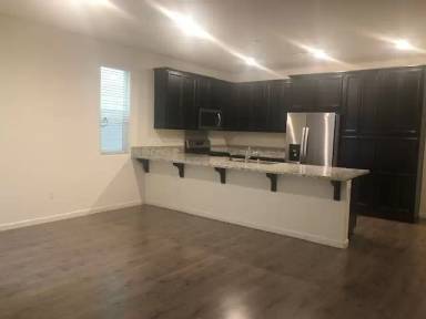 Main picture of 11018 International Dr