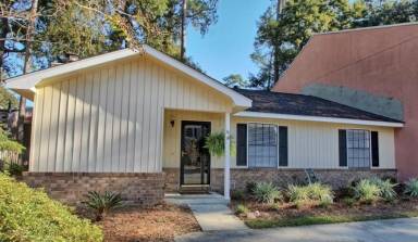 Main picture of 16 Navigator Ln