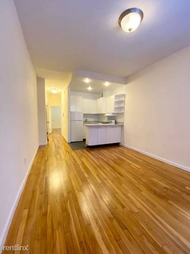 Main picture of 416 E 74th St