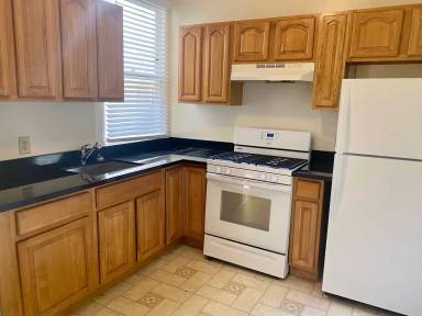 Main picture of 501 Cortland Ave