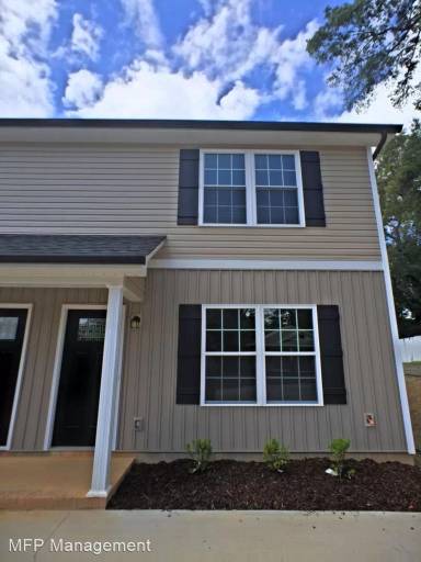 Main picture of 366 Hillandale St NE