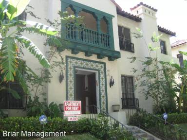 Main picture of 138 N Sycamore Ave