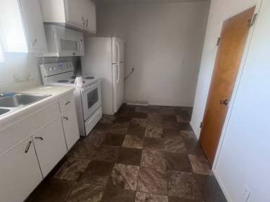 Main picture of 415 NE 1st St