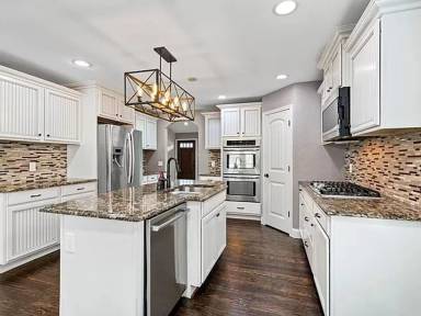 Main picture of 8406 Lakemont Dr