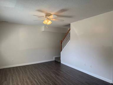 Main picture of 506 Myrtlewood Cir