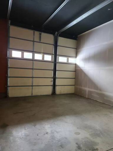 Main picture of 801 E Cascade Ave
