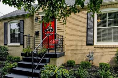 Main picture of 4023 Massie Ave