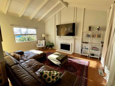 Main picture of 1607 Shreen Ct