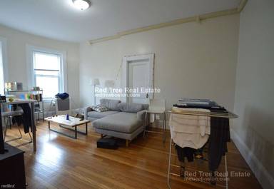 Main picture of 1477 Beacon St