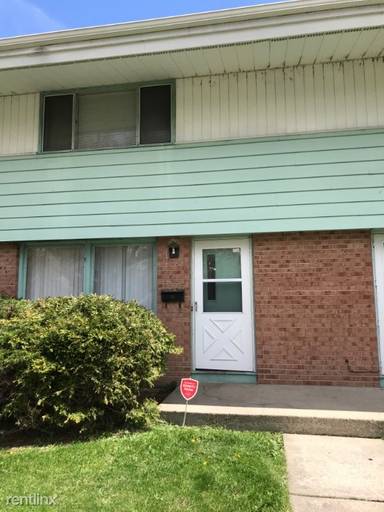 Main picture of 216 Rose Ave