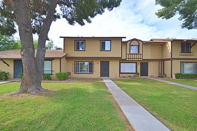 Main picture of 3017 W Rose Ln