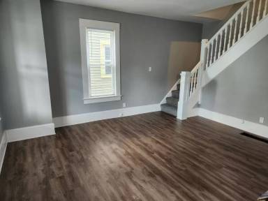 Main picture of 222 Park St